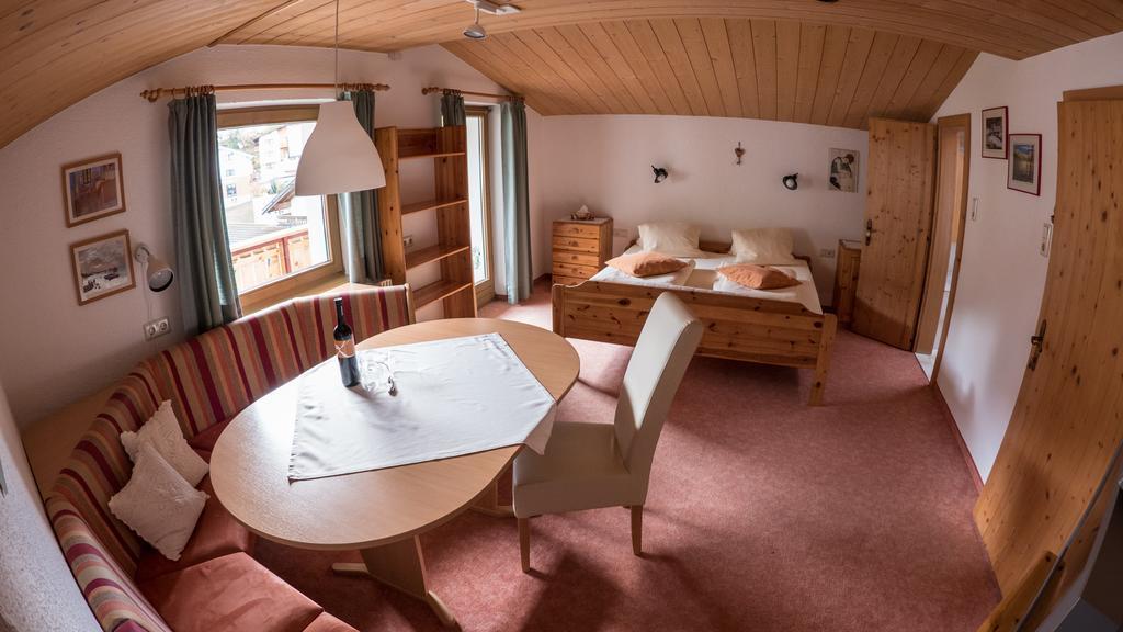Haus Arnika Hotel Nauders Eksteriør billede
